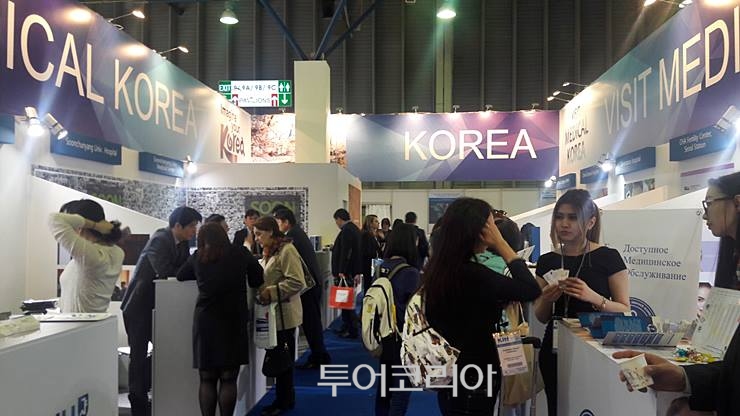 진잔해 열린 카자흐스탄 국제관광박람회 한국의료관광홍보관 모습