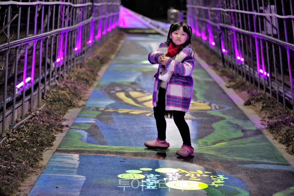 광양시 서천변 꽃 터널, 트릭아트 포토존