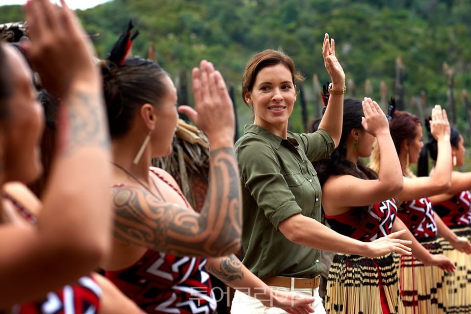 로토루아 테푸이아에서 전통 마오리 문화 체험을 할 수 있다 ⓒFraser Clements