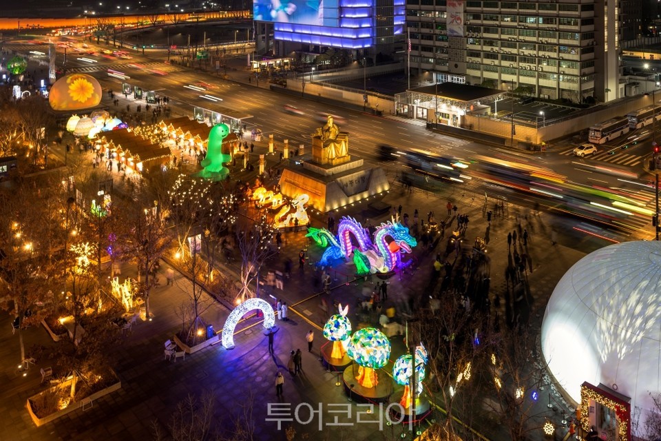 서울빛초롱축제&광화문광장 마켓 / 사진-서울관광재단