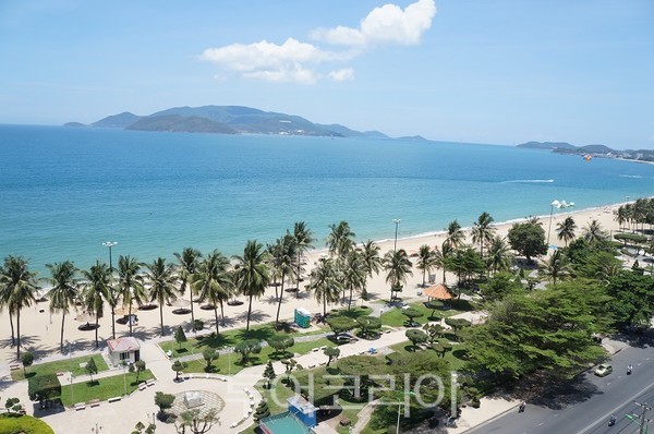 베트남 나트랑 해변